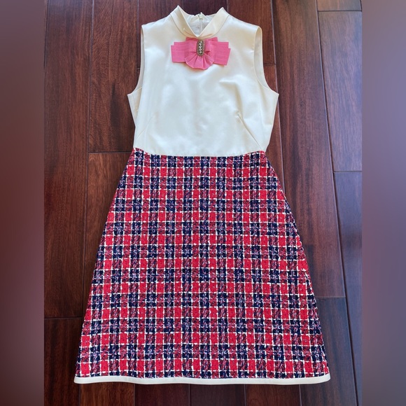 Gucci dress new , never worn with out of tag . - Picture 2 of 6